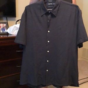Nautica men’s untucked shirt